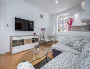 Ariana Apartman maganszallas