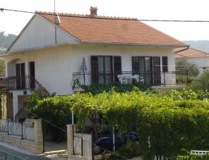 Branka Apartman Vinisce maganszallas