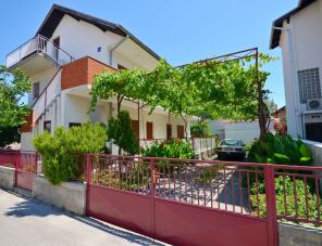 Branko Apartmanok Vodice szálláshely