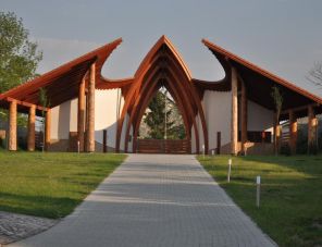 Dinnyési Templomkert Hagyományőrző Központ szálláshely  