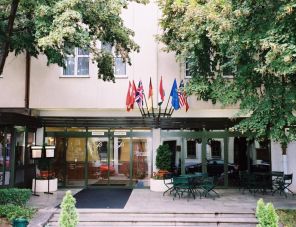 Hotel Unicornis Eger szálláshely