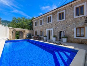 Kővár Villa apartman