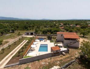 Krka Vízesés Villája apartman