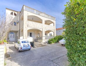 Luce Apartman Vodice szálláshely