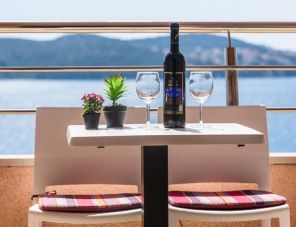 Maša - modern tengerre néző apartman Trogir szálláshely