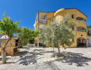 Mark Apartman maganszallas