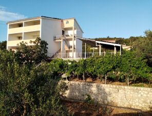 Nar Apartmanok Vinisce szálláshely