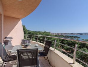 Pery Apartman Trogir szálláshely