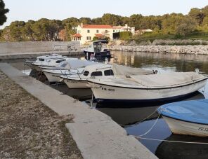 Renatare - közel a tengerhez parkolóval szálláshely
