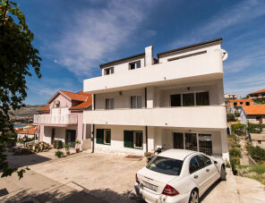 Slava Apartmanok Trogir szálláshely