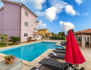 Villa Ana Apartmanok Valbandon szálláshely