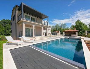Villa Casa Denis medencével, szaunával és pezsgőfürdővel maganszallas