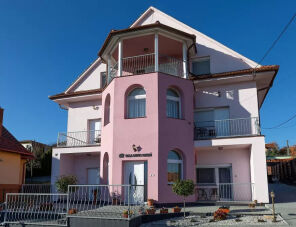 Villa Lotus *** szálláshely