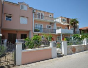 Zinka Apartmanok és Szoba Vodice szálláshely