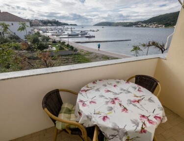 Tengerparti ház - 10 méterre a tengertől profil képe - Supetarska Draga